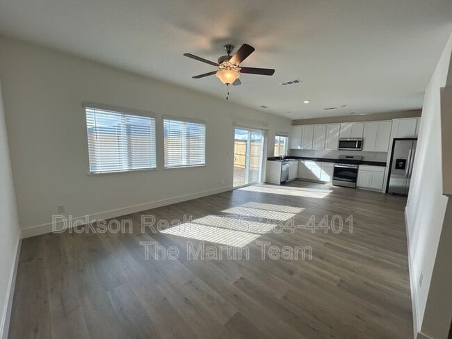 Building Photo - 7924 Schist Rd