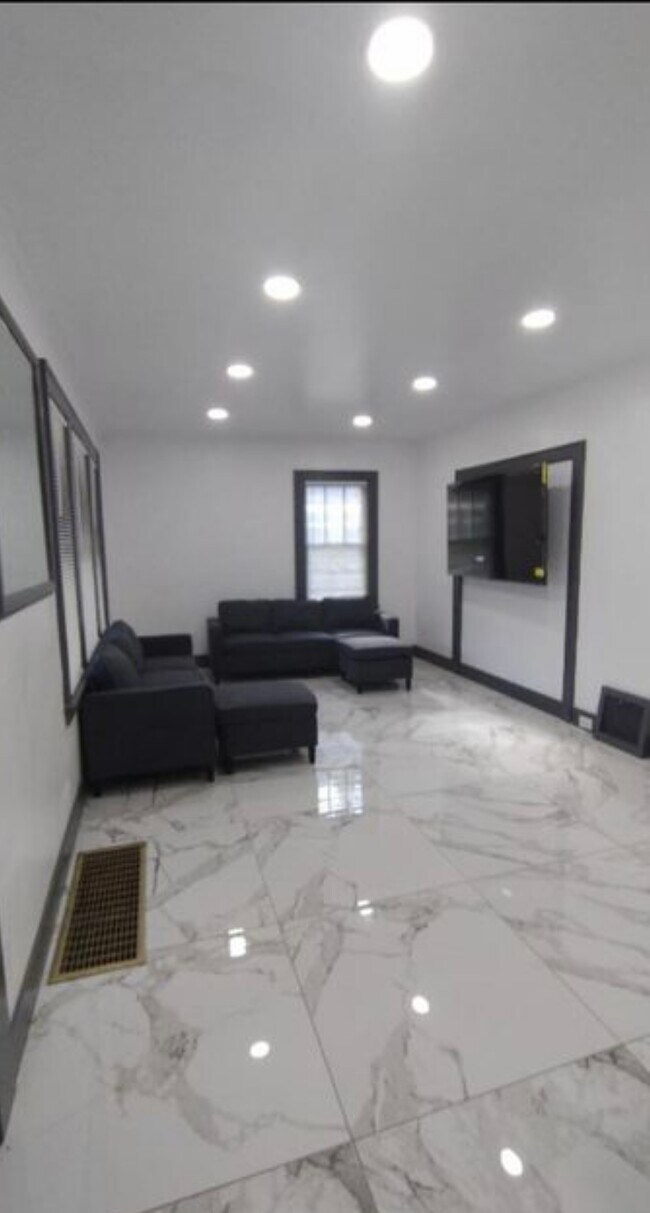 Foto del edificio - 4 Chapel Pl