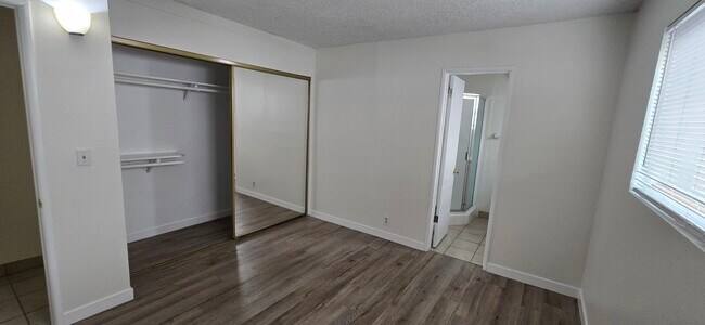 Dormitorio principal - 1915 Dufour Ave