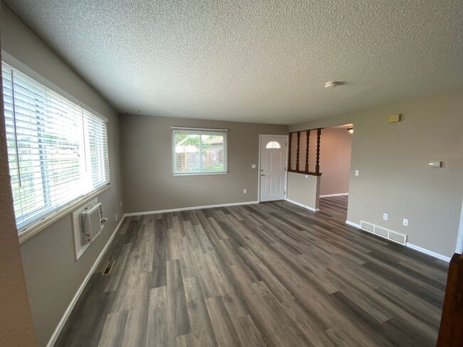 Foto del edificio - 1509 Kennedy Ave