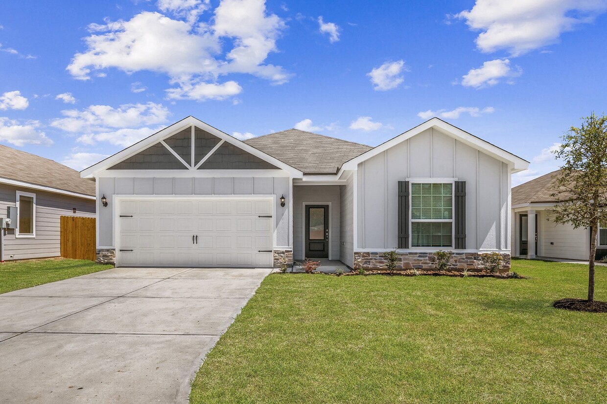 Primary Photo - 10399 Red Cardinal Dr