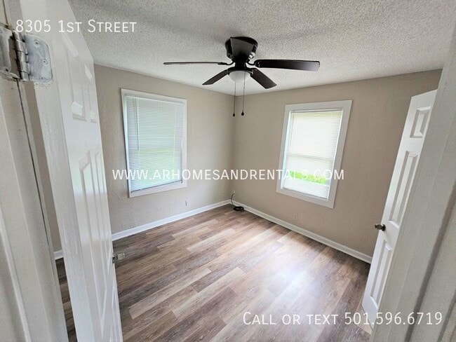 Building Photo - 8305 N 1st St | $725 | 2 beds, 1 bath