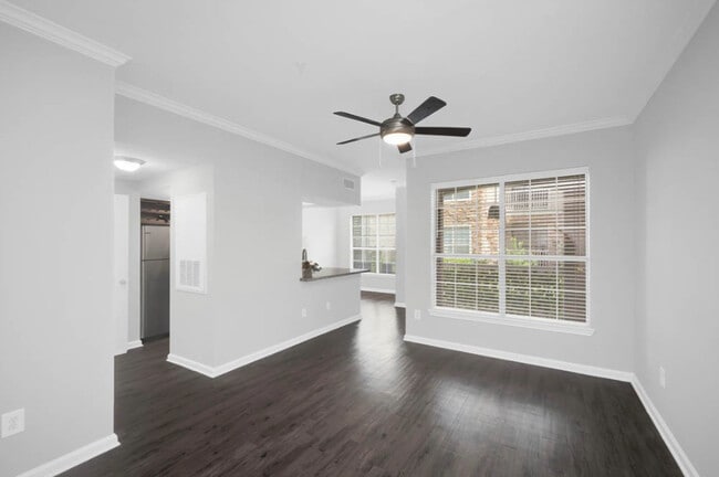 Building Photo - Bright Living + 1 Month Free!