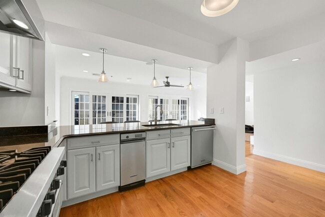 Foto del edificio - 64 Madison St