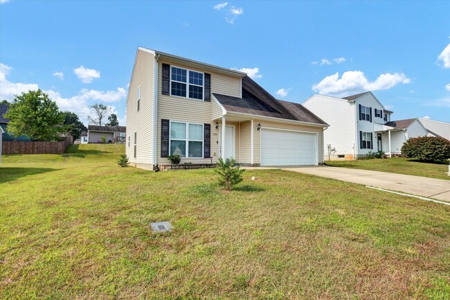 Building Photo - 204 Greenleaf Dr