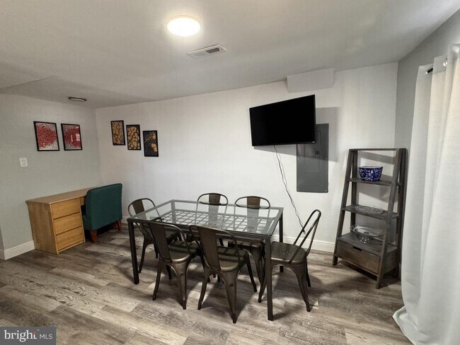 Foto del edificio - 510 67th Pl