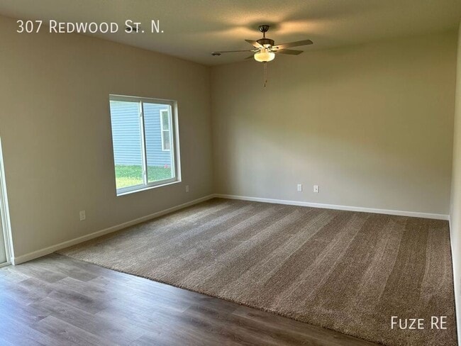 Building Photo - 3 BR plus Loft Newer Built!