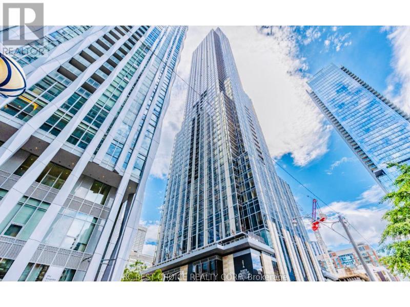 Photo principale - 11-5311 Yorkville Ave