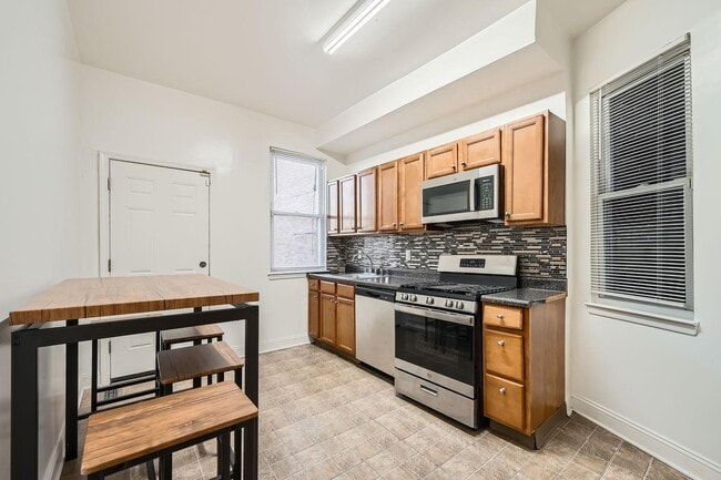 Building Photo - 205 N Luzerne Ave