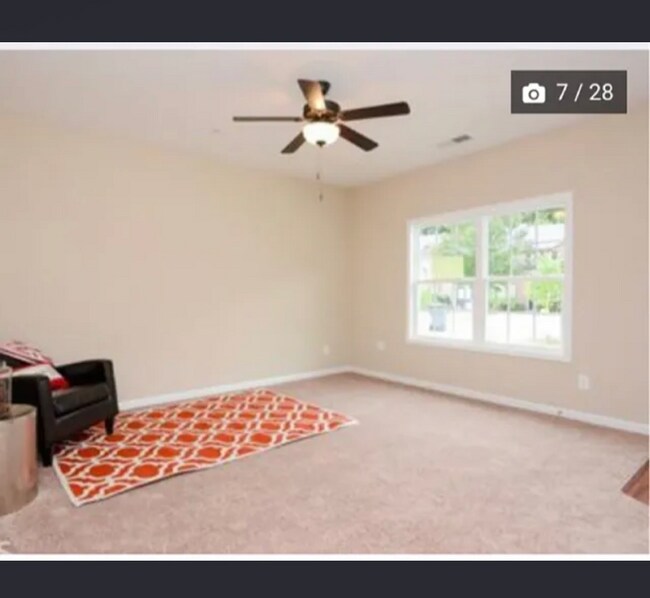 Foto del edificio - 4032 Browne Ct