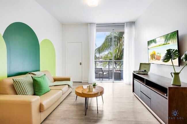 Building Photo - 777 N Ocean Dr