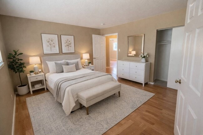 Building Photo - 21925 Vallejo St