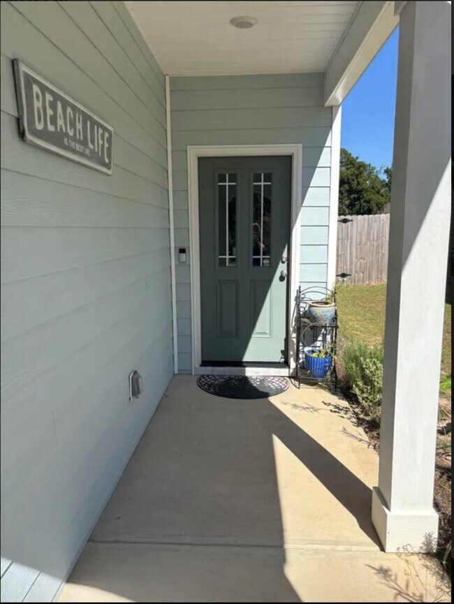 Foto del edificio - 58 Sandhill Ct