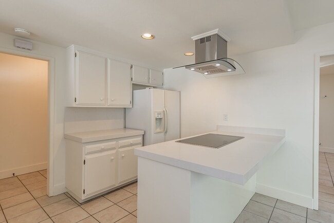 Building Photo - 1162 Camille Dr