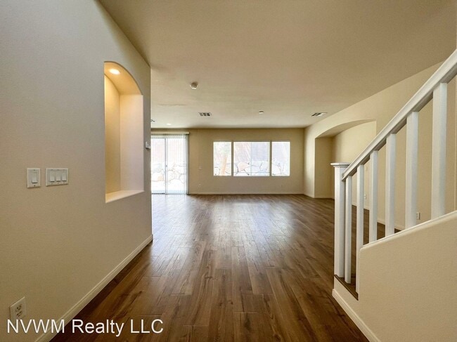 Building Photo - 3 br, 2.5 bath House - 9795 Gifthouse St