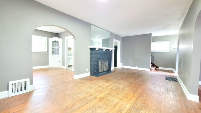 Foto del edificio - 1419 O'Brien St - South Bend