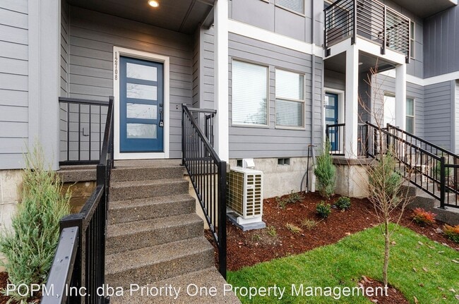 Building Photo - 4 br, 2.5 bath House - 12708 SE 172nd Ave.