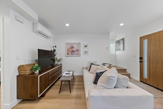 Foto del edificio - 4366 Toland Way