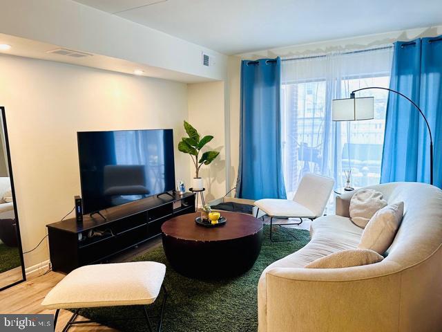 Foto del edificio - 504 Stony Way