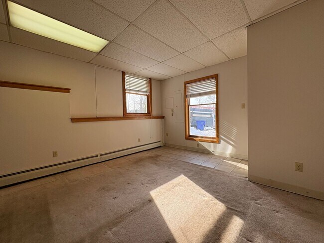 Foto del edificio - 278 Chamberlain Rd