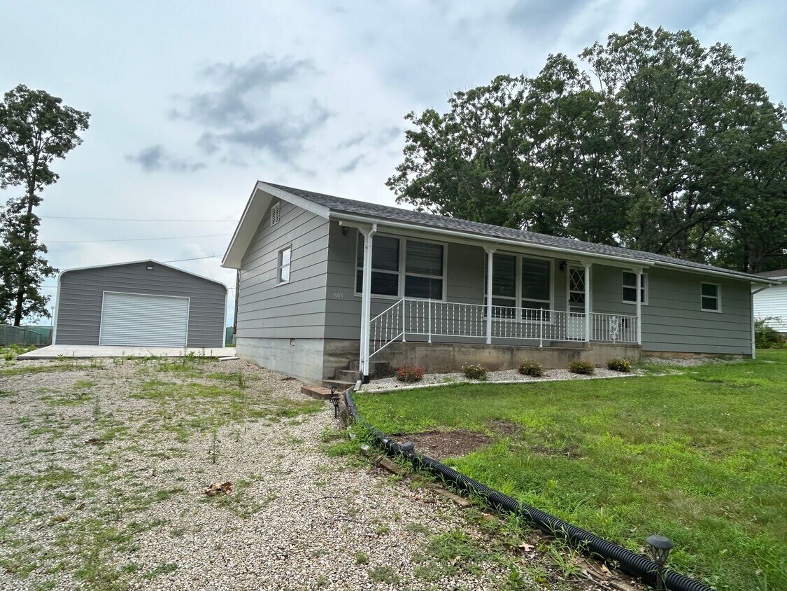 Primary Photo - 603 Oak Ave