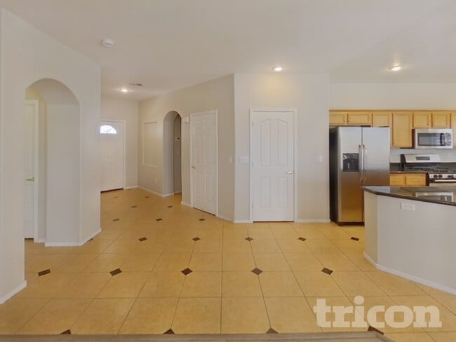 Foto del edificio - 4123 Farmdale Ave