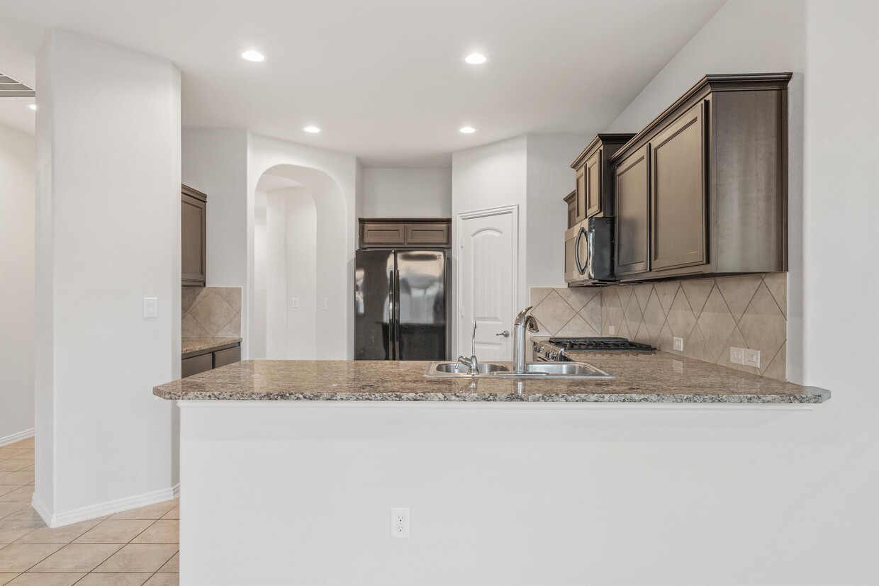 Foto principal - 5914 Kate Reed Dr