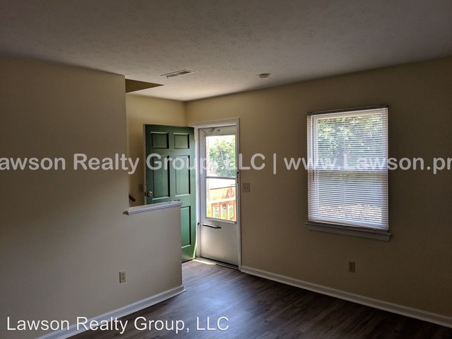 Building Photo - 1325-1331 Winborne St SW