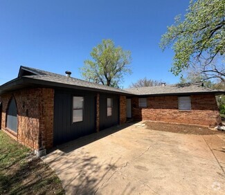Building Photo - 4405 SE 44th St