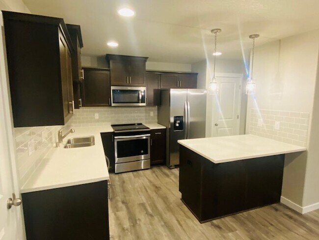 Foto del edificio - Beautiful Newer Home in Terrific Salmon Creek Location