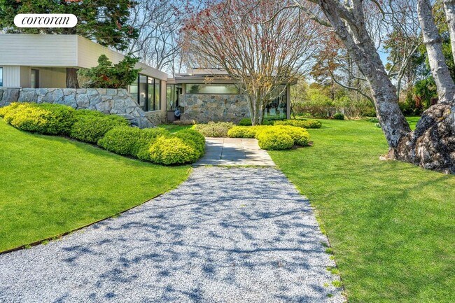 Foto del edificio - 91 Sams Creek Rd