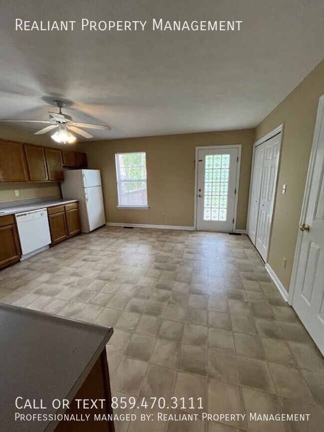 Building Photo - 155 Garnet Dr