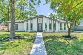 Building Photo - 4102 Honey Oaks Dr