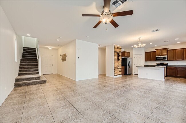 Building Photo - Gorgeous 4 Bedroom Home in Northwest Las V...