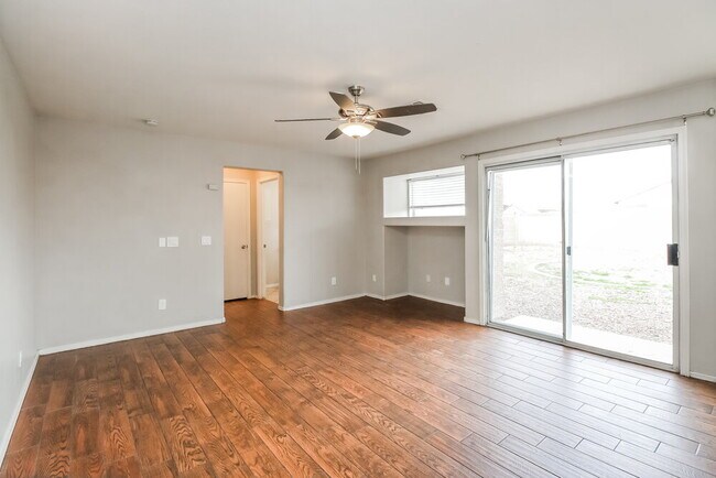 Foto del edificio - 11024 W Frier Dr