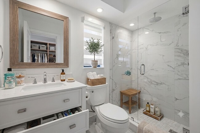 Building Photo - 1415 W Camino Real