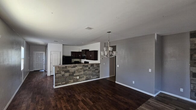 Building Photo - 8223 W Pueblo Ave