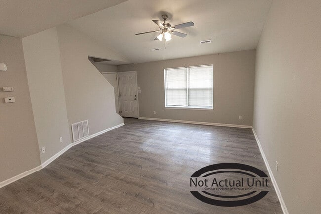 Building Photo - 1521 Typhoon Ct