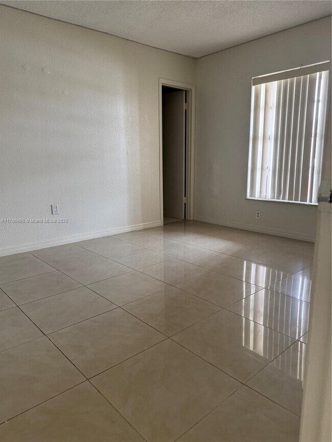 Building Photo - 17650 NW 68th Ave