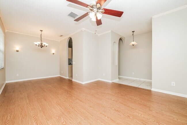 Building Photo - 1231 Loretto Cir