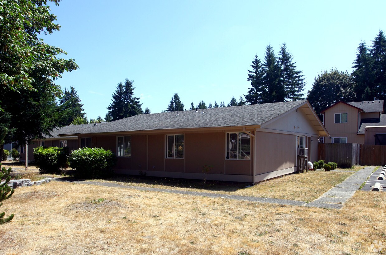 Sunset Gardens Apartments in Lacey, WA