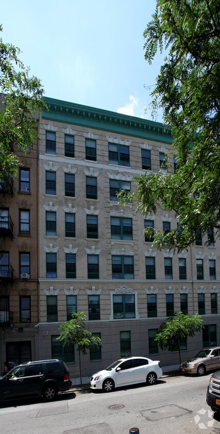 322 - 324 E 100th St - 322-324 E 100th St