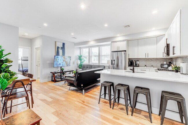 Foto del edificio - 1011 Bennington St