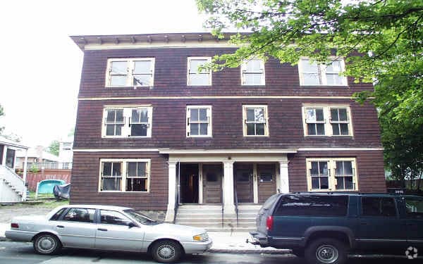 Building Photo - 30 Tufts Ave