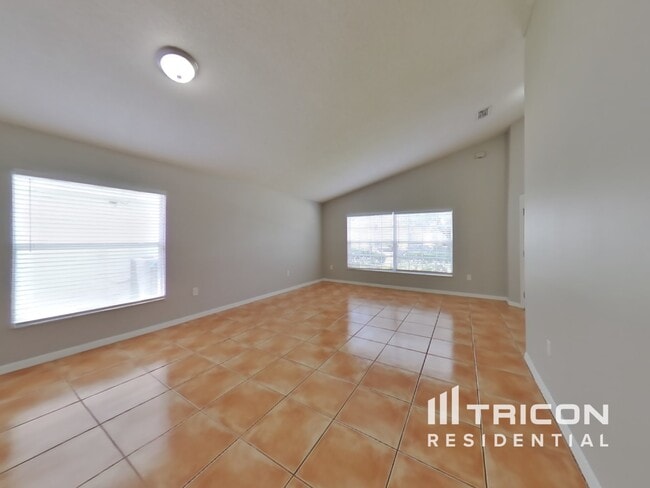 Foto del edificio - 14642 Lady Victoria Blvd