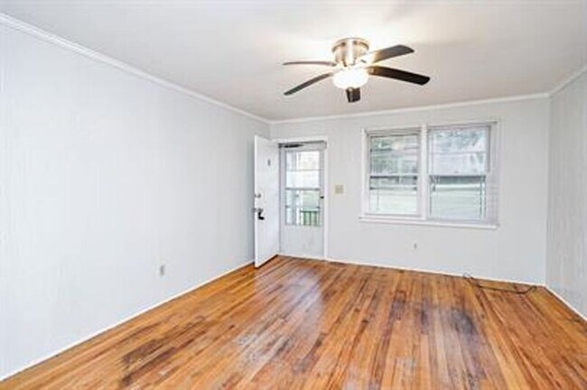 Building Photo - 116 Buena Vista Ave