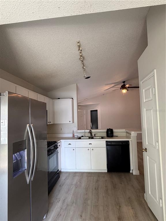 Foto del edificio - 6623 Summer Haven Dr
