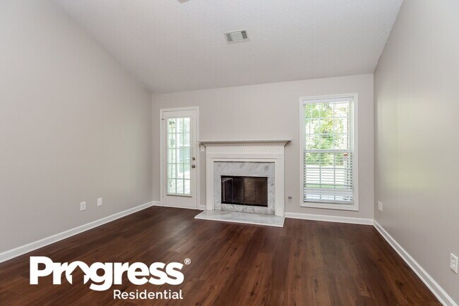 Building Photo - 2037 Reserve Pkwy