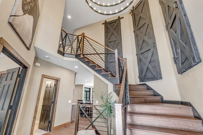 Building Photo - 27593 Mountain Brook Dr