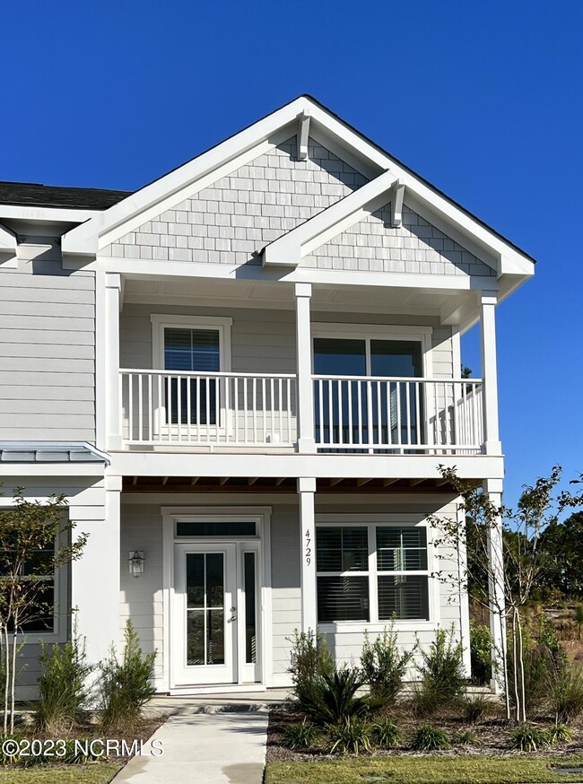 Building Photo - 4729 Siddons Dr